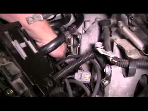 How to Replace the Spark Plugs on a 1997 Ford F150