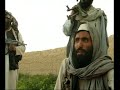 fin 2003, dans le sud de l'afghanistan, pres de la frontiere pakistanaise, des soldats francais du commandement des operations speciales (cos) reperent un petit groupe de combattants ennemis. et parmi eux, oussama ben laden. l'homme le plus recherche de la planete est a moins de 400 metres. il ne se doute de rien, c'est la nuit, le commando tricolore est enterre. un soldat tient le geant saoudien (il mesure plus d'1,90 metre) dans son viseur. 