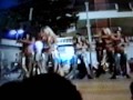Festa dei gigli, ragazze disinibite si esibiscono sul palco Festa dei gigli, ragazze disinibite si esibiscono sul palco