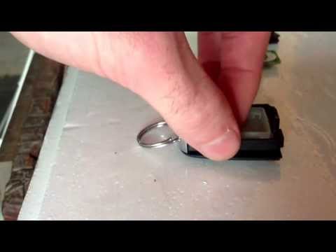 how to replace battery in vx commodore key