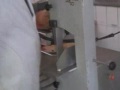 Kralle grillt sich Haxen mit Hack Kralle grillt sich Haxen mit Hack
