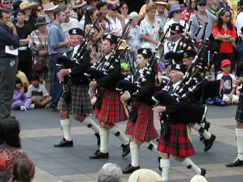 CAN AKIN TOP MUSIC ANZAC DAY 25 APRIL 2003 BRISBANE