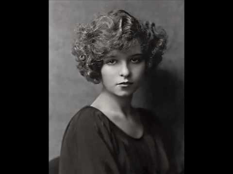 Clara Bow