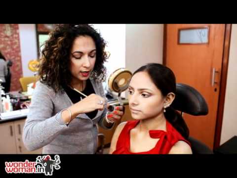 Eye make-up tips for this party season