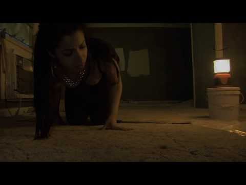 【鬼入鏡：詛咒】驚悚片段-駭人之門-現正熱映中