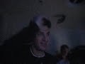 comique oui, dj non... se la pete pas mal quand m�me en mixant sur cd...on l'aime bien quand m�me !