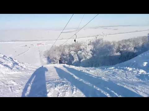 Спуск на горных лыжах в Нуртау