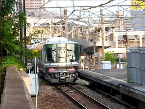 223系6000番台宝塚駅発車