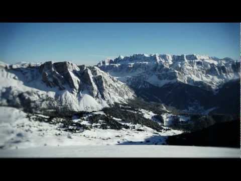 Skiing in Val Gardena-Gröden Dolomites