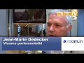 Op 14 maart 2007 werd in België een tijdelijke snelheidsbeperking van 90km/u opgelegd, omdat er te veel fijn stof in de lucht was. Senator Jean-Marie Dedecker werd door een opmerkzame Studio Brussel-luisteraar gespot terwijl hij 115km/u reed. Toen Dedecker daarmee geconfronteerd werd, had hij zijn fout kunnen toegeven en zich excuseren, maar in plaats daarvan zoekt hij het ene flauwe excuus na het andere. Volgens Dedecker leven we in een communistische verklikkersmaatschappij en is het broeikaseffect uitgevonden om de zakken van de socialisten te vullen. Dedecker achteraf off the record: 