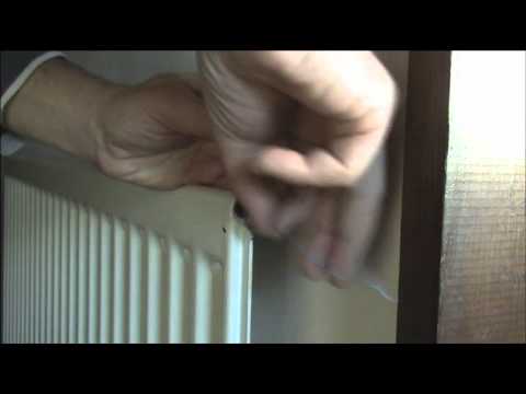 how to bleed single panel radiator