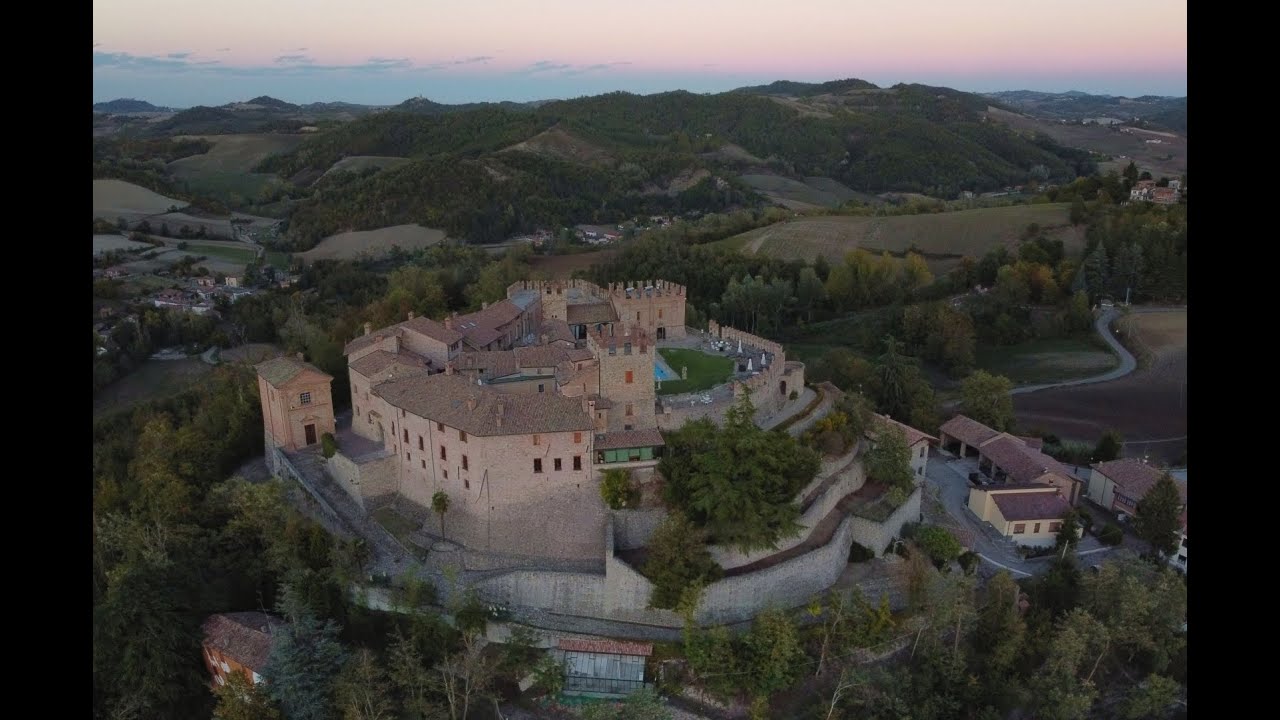 Castello di Montesegale(C)2022  - Omaggio alla Famiglia Jannuzzelli e all'artista Guido Razzi  G.Razzi