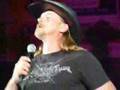 Trace Adkins performing Honky Tonk Badonkadonk
