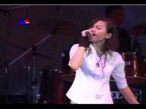 Cream - Lao Music Concert