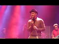 Dry Your Eyes (Live)