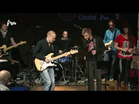Groen - In de finale van De Beste Gitarist van Nederland (AVRO Roodshow) speelt de tweede finalist Tijs Groen 2 nummers: Smoke On The Water en een freestyle solo. In...