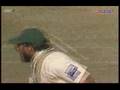 Shoaib Akhtar stump shattering