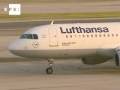 videos de Comienzan a normalizarse los vuelos en Barajas.