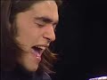 super fudge chunk performing an acoustic version of 