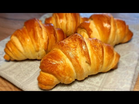 Нежные и воздушные круассаны из дрожжевого теста. Самый простой рецепт, получается всегда!