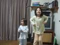 Lin and Mai sing Country Roads