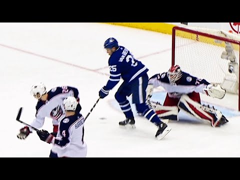Video: James van Riemsdyk deflects puck by Bobrovsky to get Maple Leafs on the board