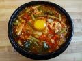 Soon du bu jjigae (hot and spicy soft tofu stew)