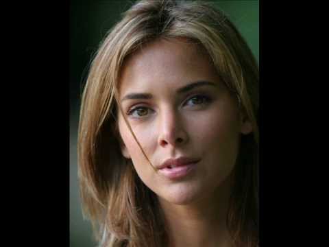 Melissa Theuriau