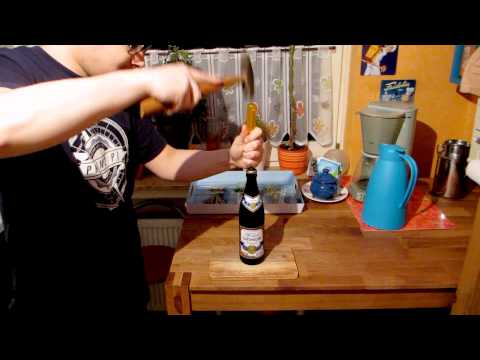 1000 Ways To Open A Beer - 318: Point Chisel / Spitzmeißel