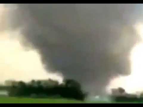 Tornado Hits Texas RAW FOOTAGE Welcome to May 2013 Year Of The Storms
