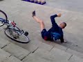 Caida tonta de Aitor en bici cap 2 