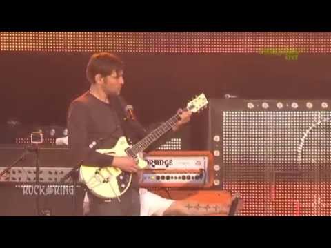 stiller - Hier der sensationelle Auftritt der Sportis bei Rock am Ring! 0:00:00 Hymne auf dich; 0:03:10 Alles Roger; 0:06:57 Frühling; 0:11:11 Applaus, Applaus; 0:15:0...