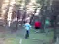 Helt alene i en m�rk skov!