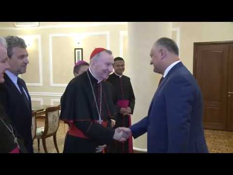 The head of state had a meeting with a high-level delegation from Vatican