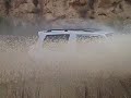 4x4 mitshubisi por agua