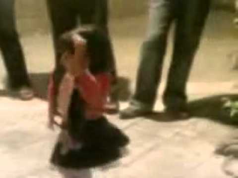 حتما رقص این بچه را ببینید.در آباده فارس  PERSIAN DANCE