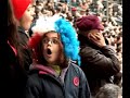 tournoi des 6 nations 2007. 
lors du match france - ecosse � paris, les supporters fran�ais, dans un esprit joyeux et festif, mettent de l'ambiance avant, pendant et apr�s le match :)