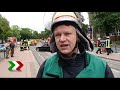 22.07.2011 | 12:51 Uhr POL-E: PKW schleudert in Menschenmenge- Lagefortschreibung Essen-West (ots) - Gegen 10.50 Uhr befuhr ein 22-jähriger Essener die Martin-Luther-Straße aus Richtung Altendorf kommend. In Höhe der Straße 
