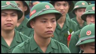 Thành phố tiễn bước 184 thanh niên ưu tú lên đường nhập ngũ