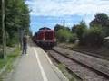 212 084-8 (V100) und 64 419 (Dampflok) bei der Ausfahrt in Aha (Schwarzwald - 3 Seenbahn KBS 728)