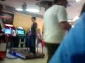 marica en la maquina de bailar