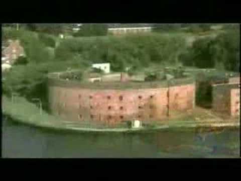 New Globe Theater in New York Harbor ...