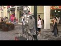 soldado romano   estátua viva   rua das flores de curitiba