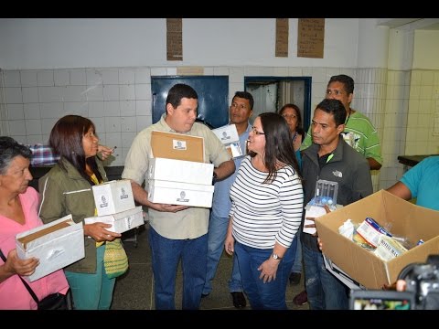Juan Carlos Caldera entregó una importante donación de medicamentos al Hospital Pérez de León