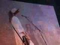 tom a cantar num concerto