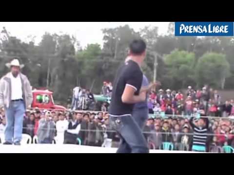 Peleas a puño limpio en aldea Chivarreto