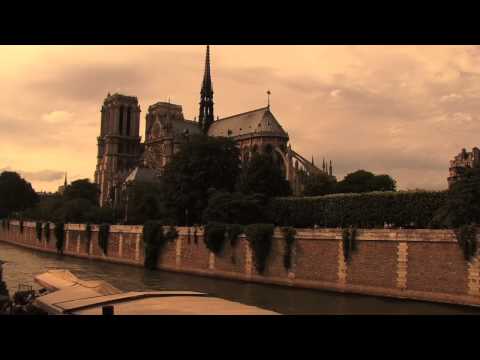 Destino  turístico  - Recorriendo París