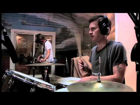 white table - Delta Spirit performs