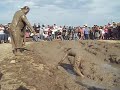 lucha de chicas en  lodo por primera vez en un evento de 4x4 automart