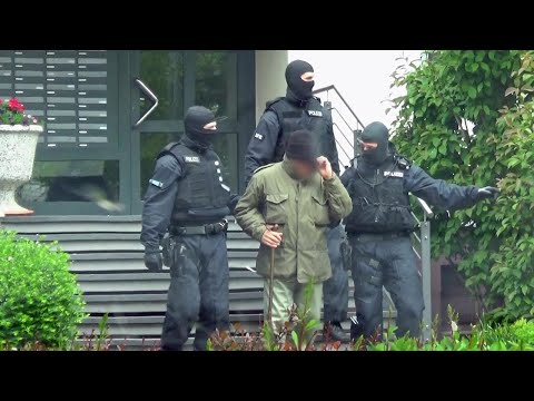 Mutmaßlicher Schleuser vor Gericht: Asyl mit der Christ ...